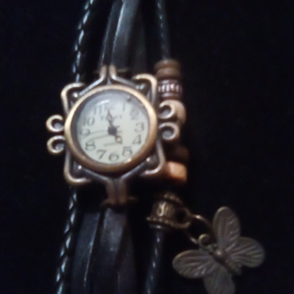 Vintage Style Bronze Butterfly‎ Wrap Bracelet Watch Leather Wood Bead Boho
